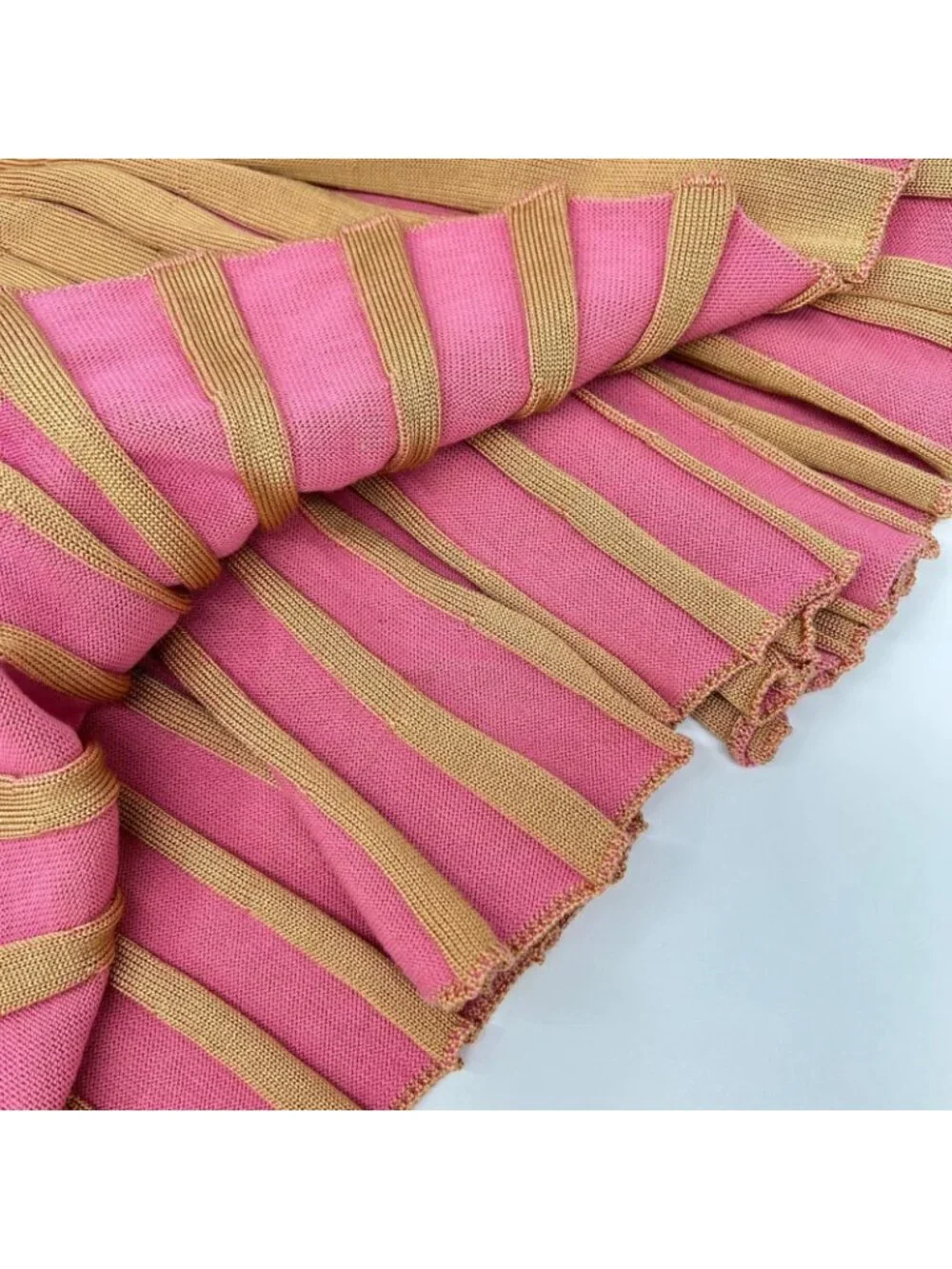 Gucci Lovelight Love Light Beige Pink Rayon Rib Knit Flare Midi Skirt XS